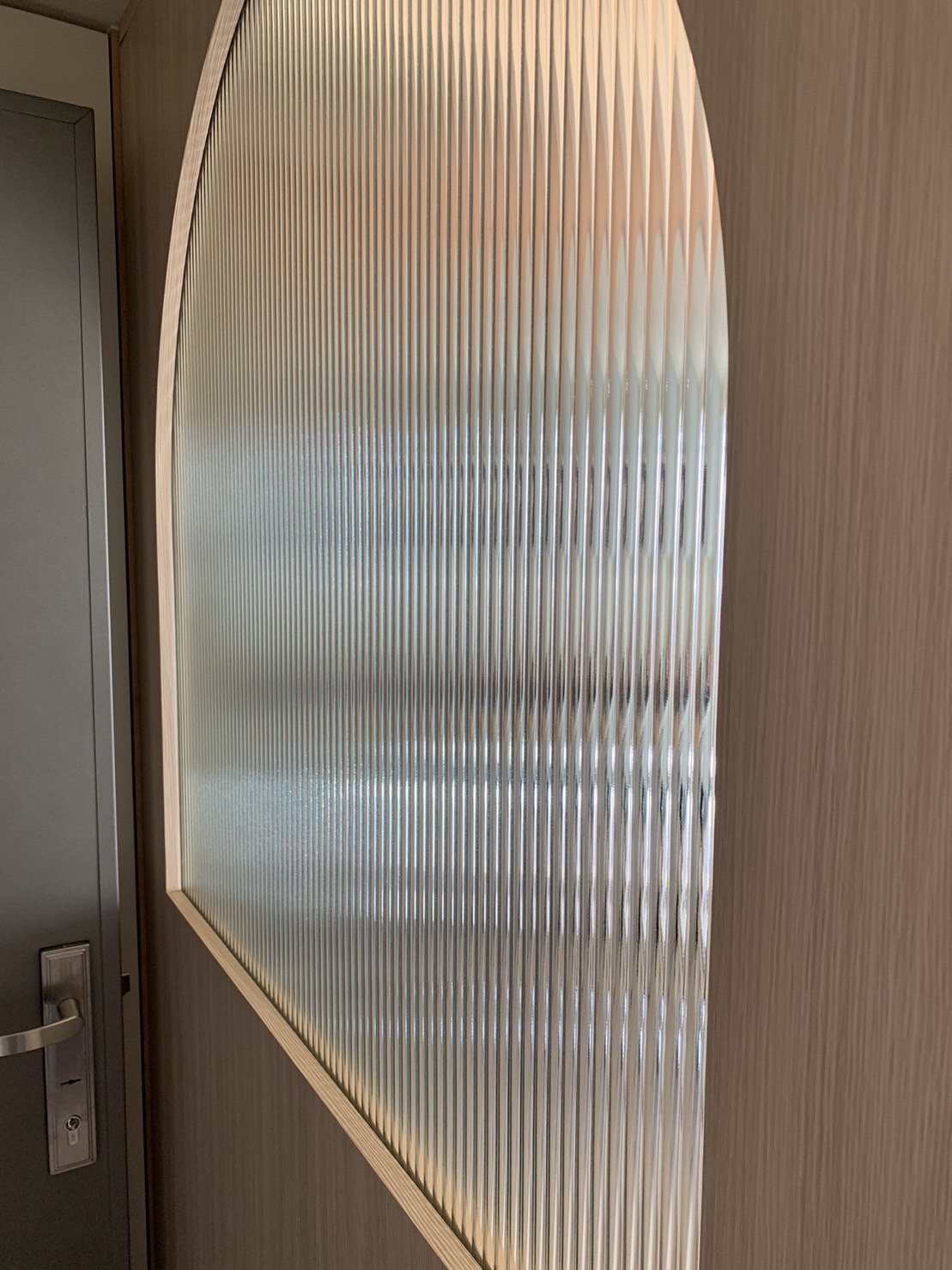 訂製長虹玻璃屏風